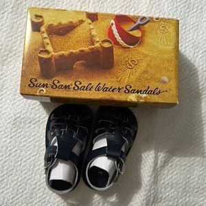NWT Sun-San Sailor sandals Navy Size 3